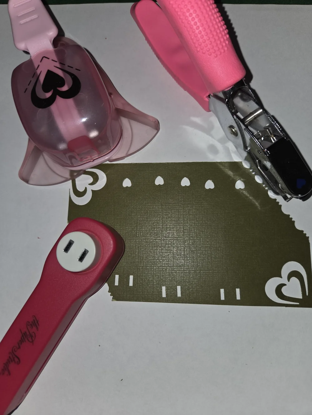 Pink Heart Craft Punch and Corner Cutter Set - Unbranded